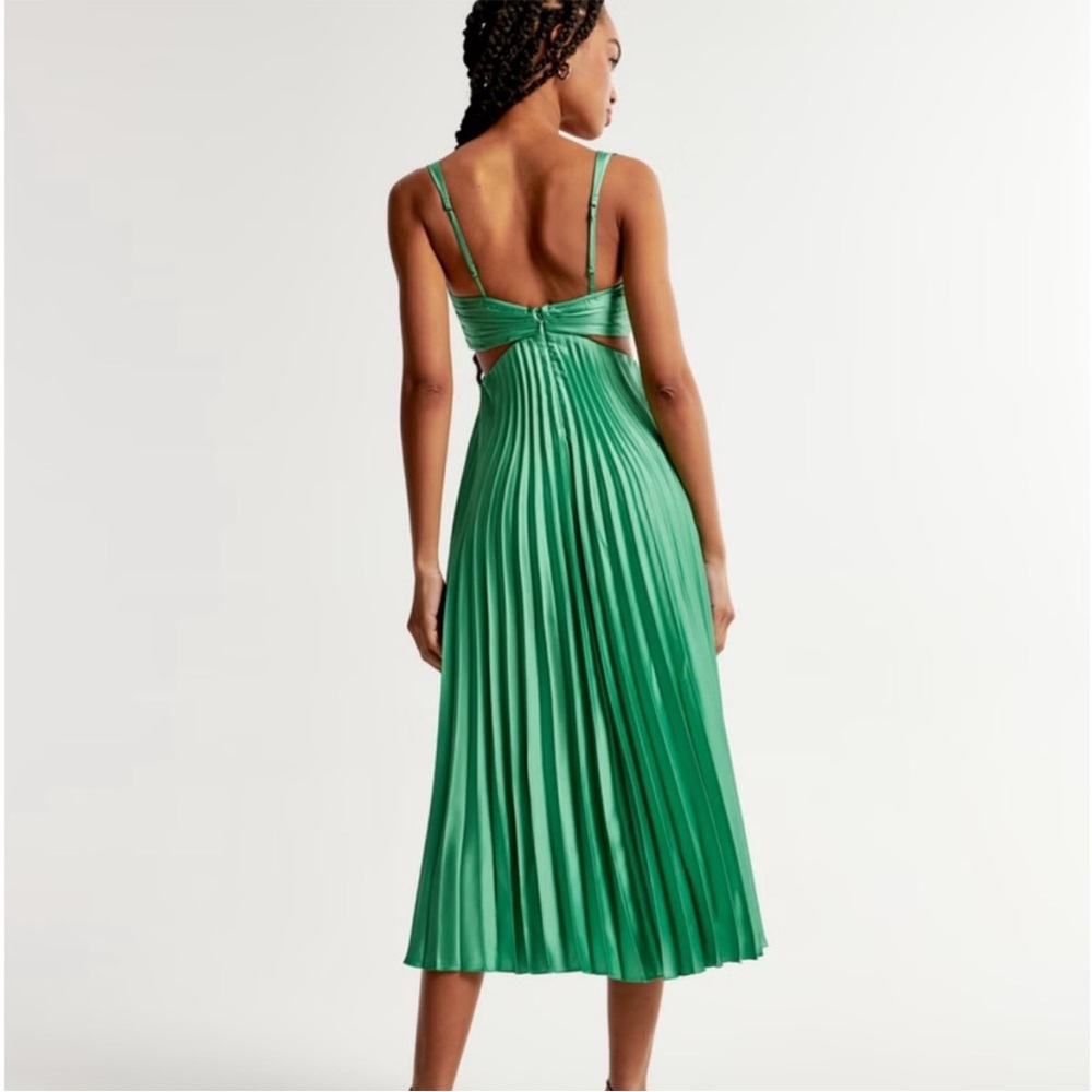 The A&F Giselle Pleated Cutout Maxi Dress